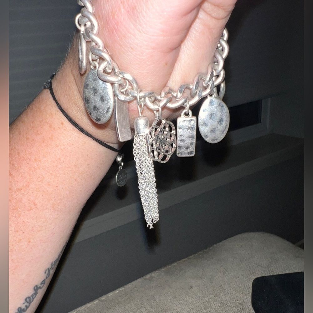 Beautiful silver plated charm bracelet - Picture 6 of 8